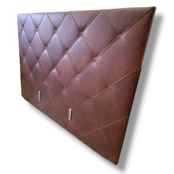 Luxus-Boxspringbett mit Ihrem royalen Kopfteil individuell gestalten